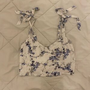 Abercrombie & Fitch Floral Patterned Top
